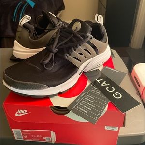 Brand new in box Nike prestos